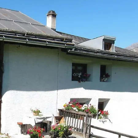 Apartment Daint Chasa Zanoli Whg Im Zweiten Stock